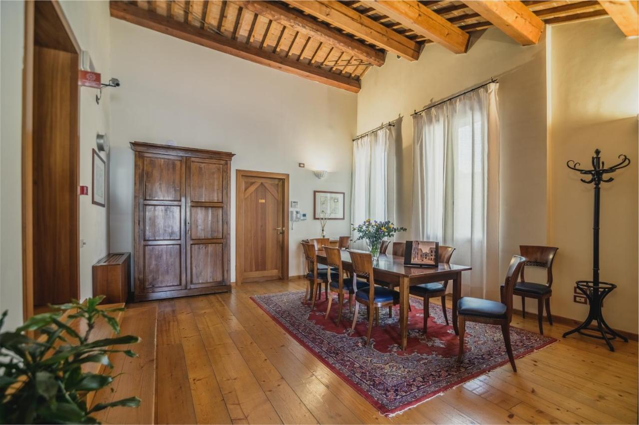 Le Camere Di Palazzo Bortolan Treviso Exterior photo