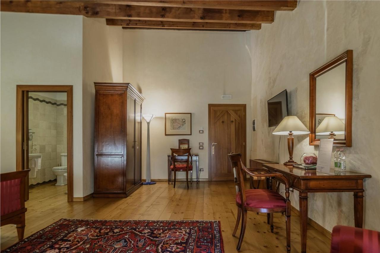 Le Camere Di Palazzo Bortolan Treviso Exterior photo